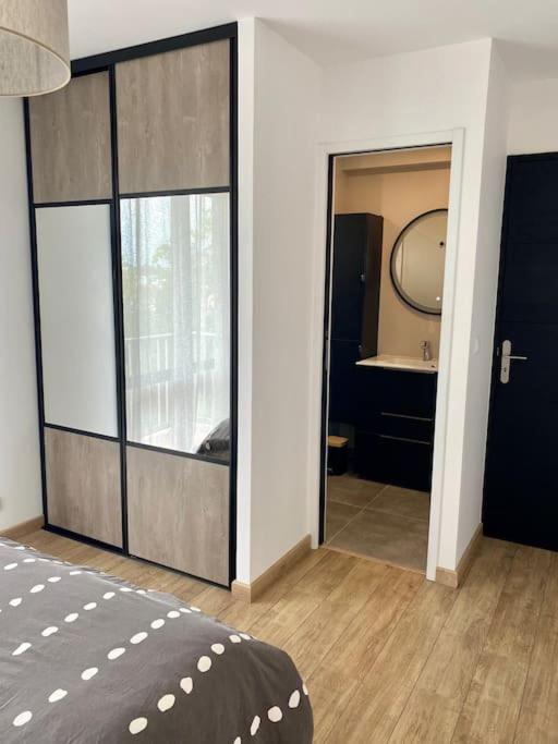 T3 - Centre - 75M2 - 2 Sdb - Parking - Calme Apartment Англе Екстериор снимка
