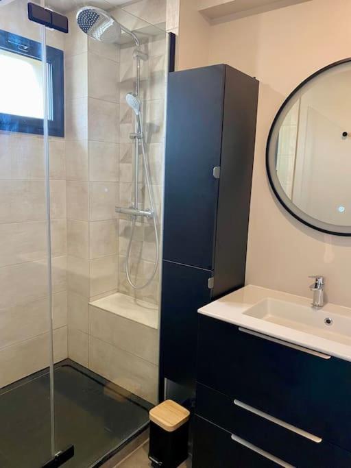T3 - Centre - 75M2 - 2 Sdb - Parking - Calme Apartment Англе Екстериор снимка