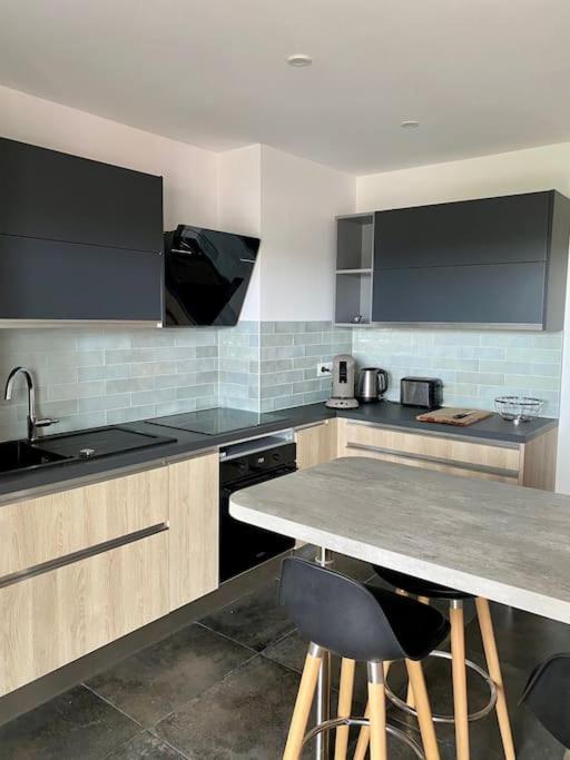 T3 - Centre - 75M2 - 2 Sdb - Parking - Calme Apartment Англе Екстериор снимка