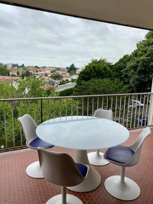 T3 - Centre - 75M2 - 2 Sdb - Parking - Calme Apartment Англе Екстериор снимка